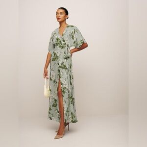 NWT Reformation Winslow Dress in Tea Garden
